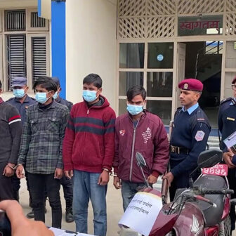 कपिलवस्तुमा चन्दा उठाएको आरोपमा ४ जना पक्राउ