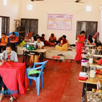 मोरङको सुनबर्सी नगरका महिलाहरुलाई सिलाई कटिङ तथा उद्धोषण तालिम