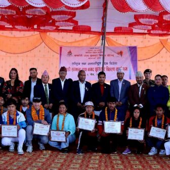 कर्णालीलाई स्वर्ण, रजत र कास्य पदक दिलाउने खेलाडी पुरस्कृत