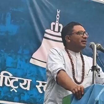 गगन थापातर्फ संकेत गर्दै स्वर्णिम वाग्लेले गरे आलोचना
