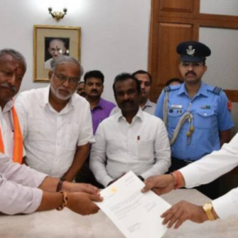 कर्नाटकामा कांग्रेसलाई स्पष्ट बहुमत, हार स्विकार्दै भाजपा मुख्यमन्त्रीद्वारा राजिनामा