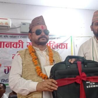 बाँकेको जानकी गाउँपालिकामा अनौठो दृश्य: अनपढ अध्यक्ष, चतुर हाकिम र छाया अध्यक्षको ‘रजगज’