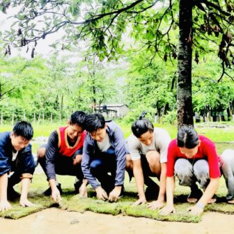 बास्केटवल खेलाडिद्धारा सास्कृतिक साकेला पार्कमा श्रमदान