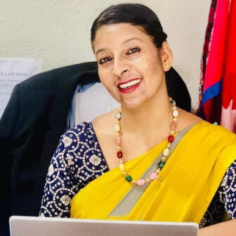 अधिवक्ता शीतल पाण्डेविरुद्ध पक्राउ पुर्जी जारी