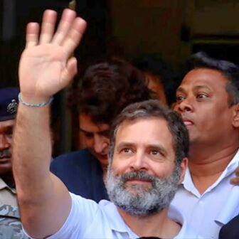 सर्वोच्च अदालतद्वारा राहुल गान्धीमाथिको सजायमा रोक