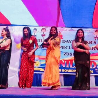 मोरङको रंगेली मिनिल्याण्ड बोर्डिङ स्कुलले शिक्षिकाहरुलाई दर खुवाएर तीज मनाए