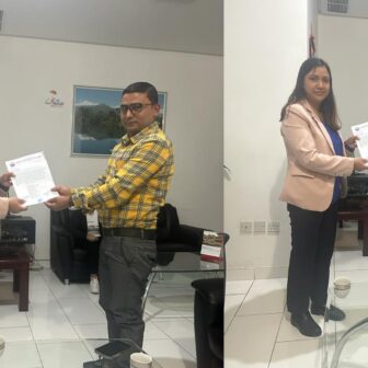 नेपाली दूतावास कुवेतमा प्रवासी नेपाली एकता मंचले १३ बुदे ज्ञापनपत्र बुझायो