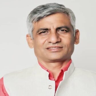 कोशी प्रदेशका मुख्यमन्त्री कार्कीलाई पहिचानवादीहरुले ओखलढुंगा प्रवेश नगर्न दिए चेतावनी