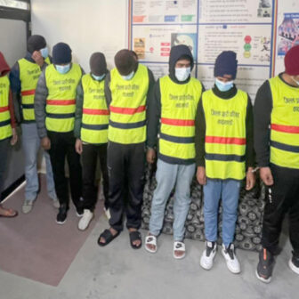 रूसी सेनामा रुस पठाउने गिरोह पक्राउ, नेपालीलाई लडाइँको अग्रमोर्चामा पठाउने गरेको खुलासा