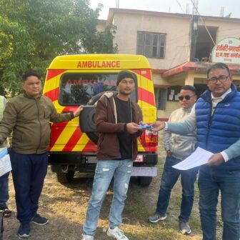 हङकङको कमाइले गाउँमा एम्बुलेन्स सेवा