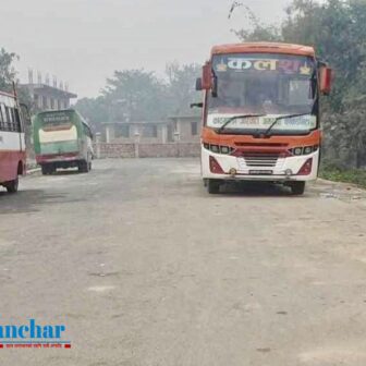 मोरङको रंगेली बसपार्कमा सेन्टिगेटका कारण यात्रुहरु मर्कामा