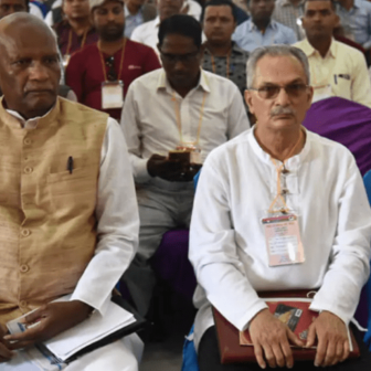 नेसपा विवाद: भट्टराई पक्षले खारेज गर्‍यो यादव पक्षले गरेको माओवादीसँगकाे एकता
