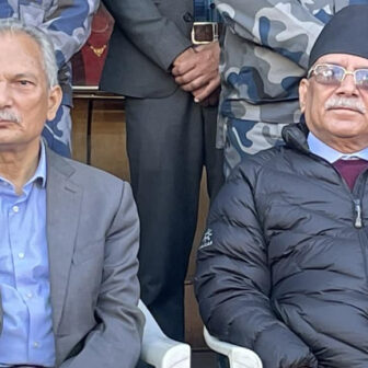 गोरखाबाट जितेका प्रचण्डले सांसदबाट राजीनामा दिनुपर्छ : भट्टराई