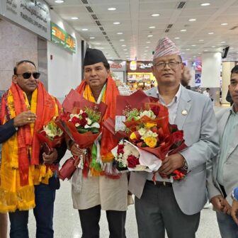  नेपाली जनसम्पर्क समिति कुवेतको अधिवेशनको चौथो उपसभापति गुरुङ र केन्द्रीय सदस्य रसाईली कुवेत आईपुगे