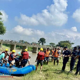 मोरङको जदहा स्थित आपतकालिन उद्धारका लागि सुरक्षाकर्मीले गरे अभ्यास