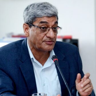 भूकम्प प्रभावित नागरिकलाई अवरोधरहित राहत उपलब्ध गराउँछौँः गृहमन्त्री लेखक