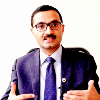 आधिकारिकताको माग गर्दै आरके शर्माद्वारा सर्वोच्चमा रिट दर्ता