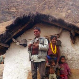 मुक्त हलिया परिवारलाई दशैँ खर्च जुटाउने पिरलो