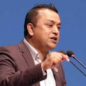 निजामती विधेयक प्रक्रिया अगाडि बढ्दै, आन्दोलन रोक्न गगन थापाको ट्रेड युनियनलाई आग्रह
