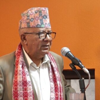 राजसंस्थालाई फर्काउने सपना देख्नु व्यर्थ – माधवकुमार नेपाल