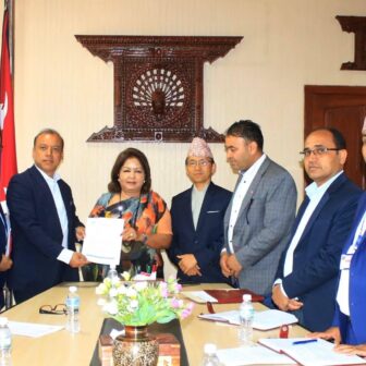 परराष्ट्रले सर्वोच्चलाई पठाएको पत्र फिर्ता, महेश श्रेष्ठ नेतृत्वको टिमलाई काम गर्न मार्गप्रशस्त