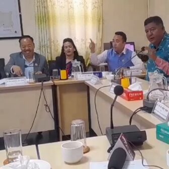 भिजिट भिसा र वैदेशिक रोजगारीको विषय उठ्दा संसद्को समितिमा विवाद, छानबिन माग गर्दै सांसदहरू आक्रोशित