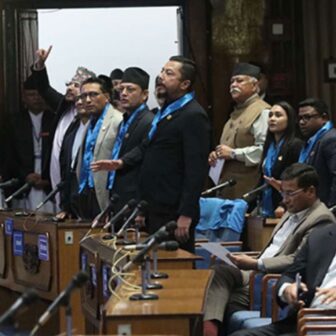 भिजिट भिसा प्रकरणमा रास्वपा र राप्रपा एकै धारमा, संसद् बहिष्कार गर्दै दबाव बढाउँदै