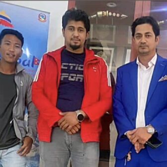 नेपाली जनप्रगतिशील मोर्चा कुवेतका उपाध्यक्ष कैलाश मैनालीको पहलमा कुवेतमा अलपत्र परेका दुई युवाको उद्धार