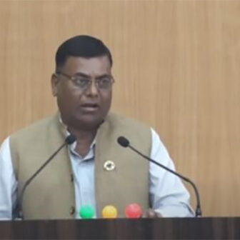 कोशीका वनमन्त्री मण्डलको स्पष्टोक्ति : ‘खाँदै नखाएको विषले जिउँदै मार्‍यो’, घुस प्रकरणको खण्डन गर्दै प्रमाण ल्याउन चुनौती