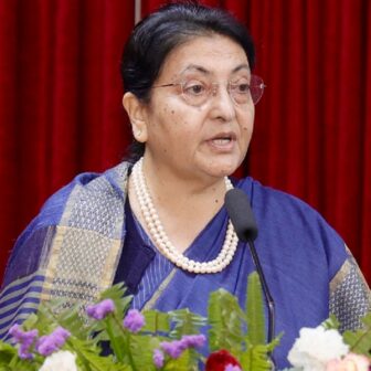 “मलाई पार्टीबाट रोक्न सकिँदैन” – भण्डारीको एमाले नेतृत्वलाई चुनौतीपूर्ण सन्देश