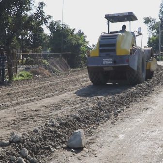 रंगेली–गान्धी आश्रम सडकको काम तीव्र गतिमा अघि बढ्यो