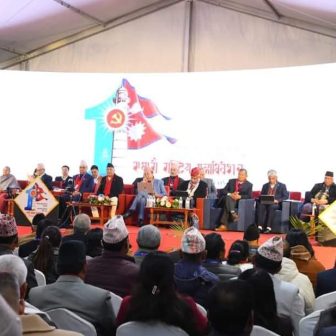 एमाले फेरि पुरानै केन्द्रीय संरचनामा, विधान संशोधनमा ईश्वर पोखरेलको असहमति