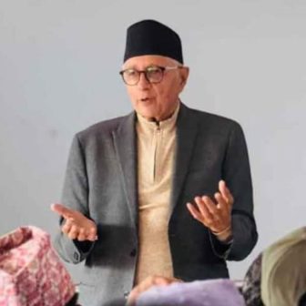 पार्टी एकता जोगाउन मध्यमार्ग रोजेको हो : शेखर कोइराला