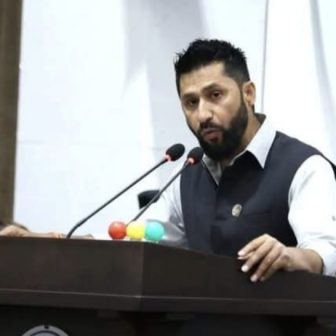 ओली–लेखक प्रकरणमा लामिछानेको प्रतिक्रिया: शहीदकी आमाको न्याय पहिलो प्राथमिकता