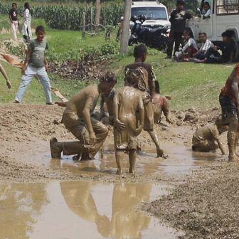 ताजपुरिया र राजवंशी समुदायले मनाए सिरुवा पर्व