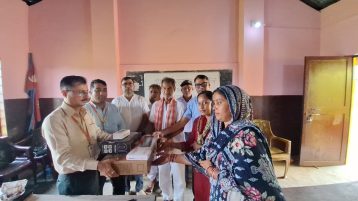 लक्ष्मी सनराइज बैंकद्वारा जनता आधारभूत विद्यालयलाई कम्प्युटर सहयोग